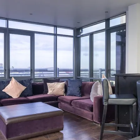 Guestready - Stunning Views From Millenium Tower *