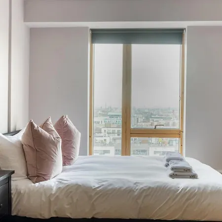 Guestready - Stunning Views From Millenium Tower Дублин