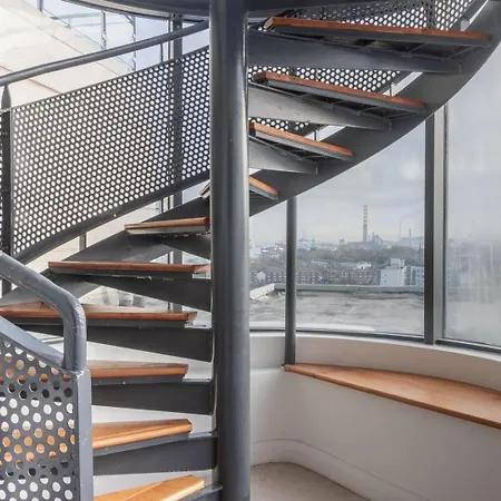 Guestready - Stunning Views From Millenium Tower Dublin