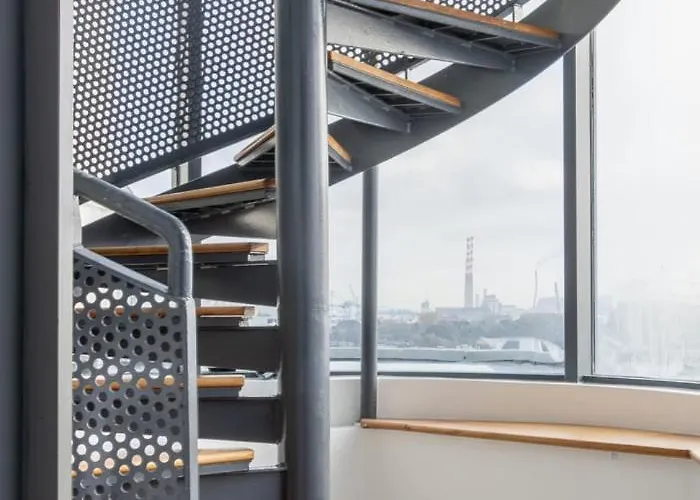 Guestready - Stunning Views From Millenium Tower Апартаменты