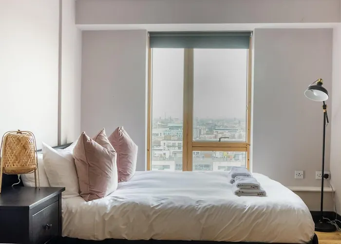 Guestready - Stunning Views From Millenium Tower Дублин