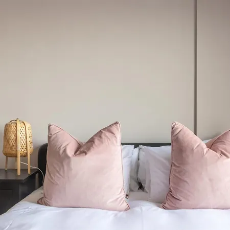 Guestready - Stunning Views From Millenium Tower Lägenhet *